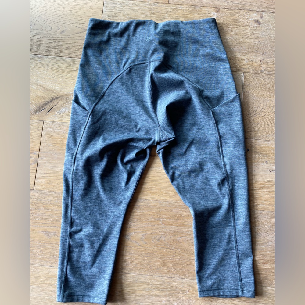 Athleta Ultimate Stash Pocket Capri 1X - Picture 2 of 3